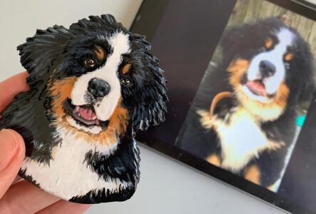 Fridge magnet with dog portraits